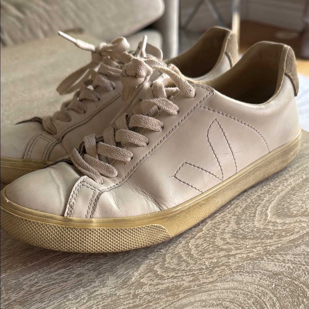 Veja Women's Sneakers